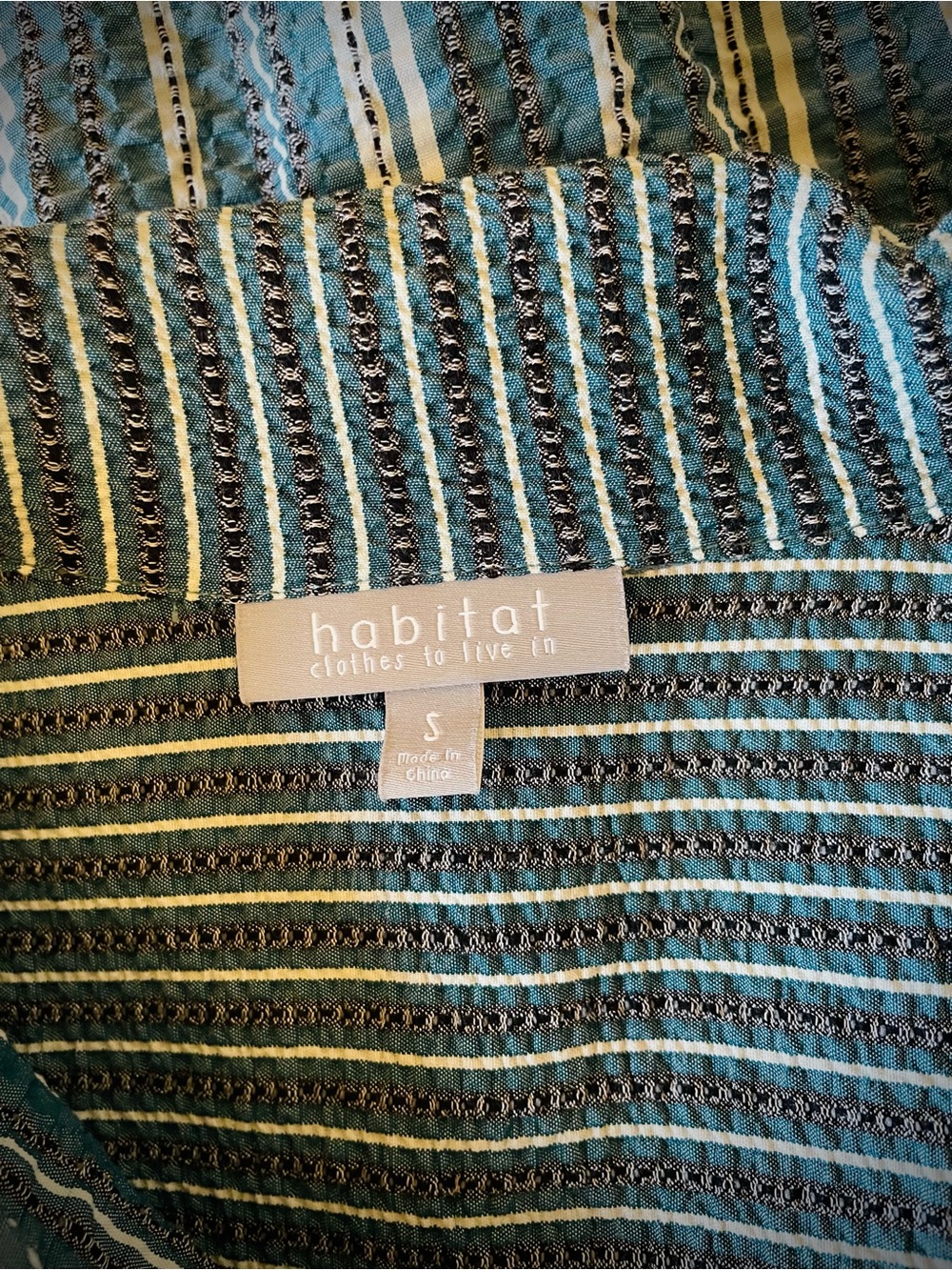 HABITAT Crinkle Gauzy Top Toggle Button Tunic Blouse Green Stripe Unique sz S - Picture 3 of 15